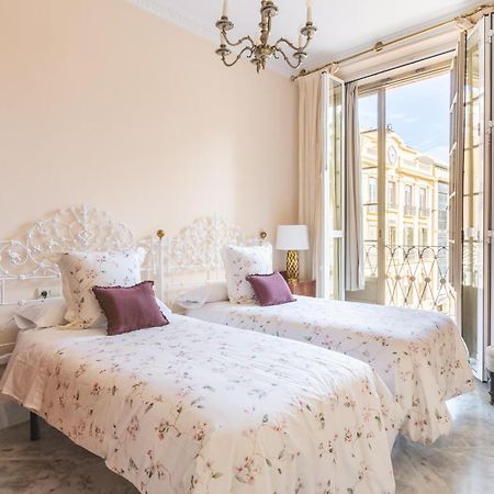 Appartamento Plaza De La Constitucion Málaga Esterno foto
