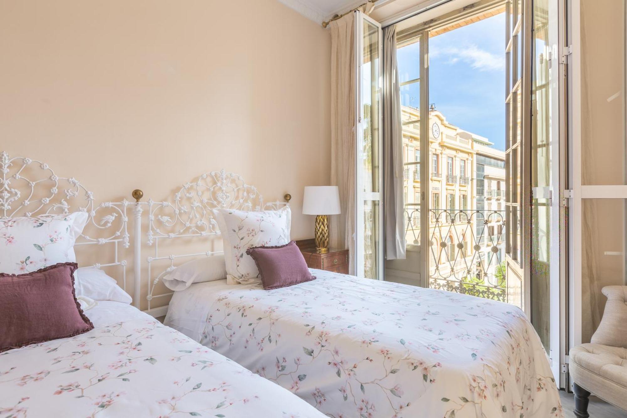 Appartamento Plaza De La Constitucion Málaga Esterno foto
